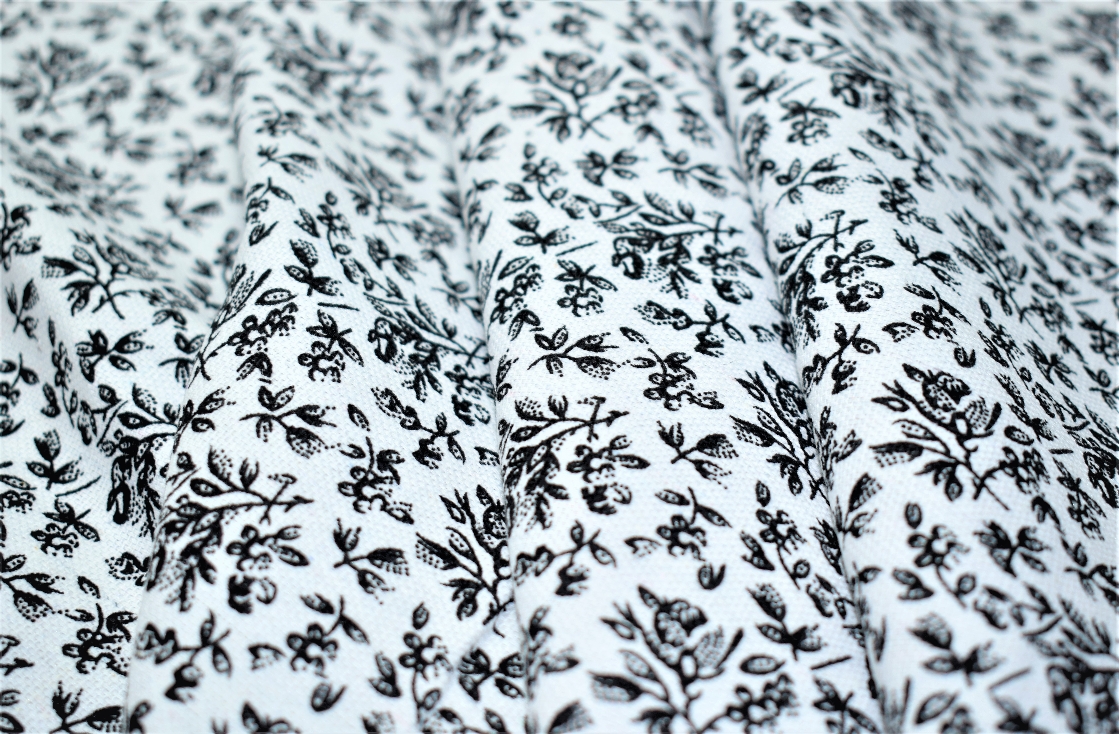 White & Black Prints Canvas Flowers
